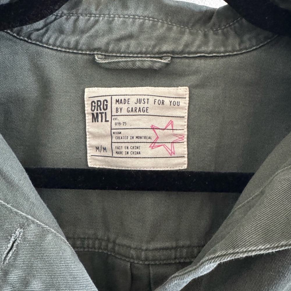 Garage Structured Button Up Shirt - Picture 3 of 4